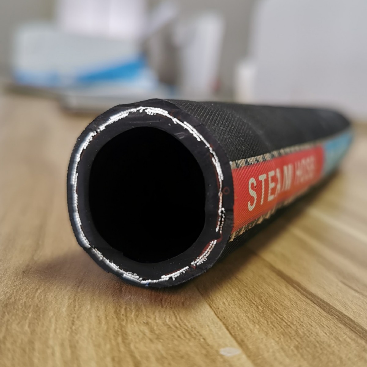 耐高温胶管钢丝蒸汽胶管化工厂专用耐酸碱胶管三元乙丙EPDM橡胶管