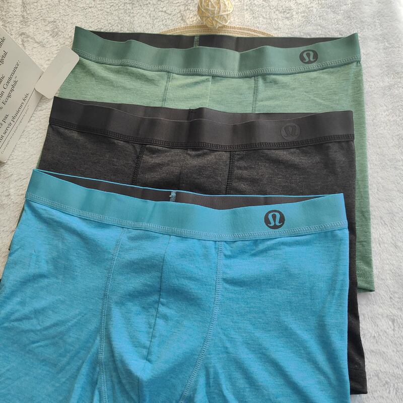 Free Shipping Lulu Men's Underwear Skin-Friendly Colored Cotton Seamless Boxer Briefs Loose and Comfortable Lulu Boxer Briefs Wholesale Dropshipping