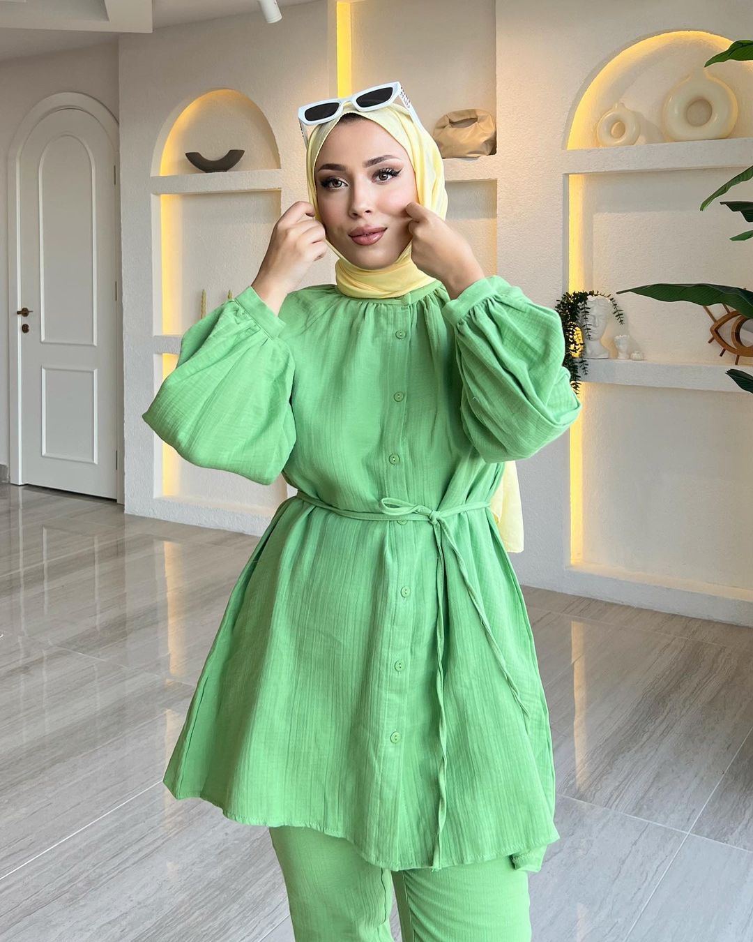 Completo due pezzi camicia e pantaloni stile arabo donna_voghion.com