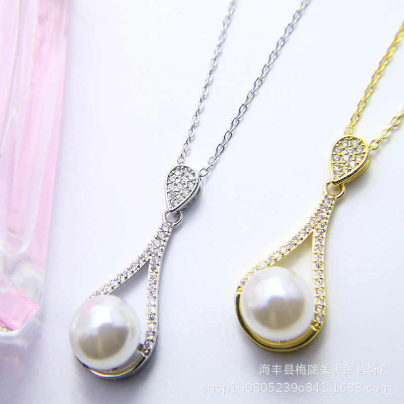 pendant drop-shaped