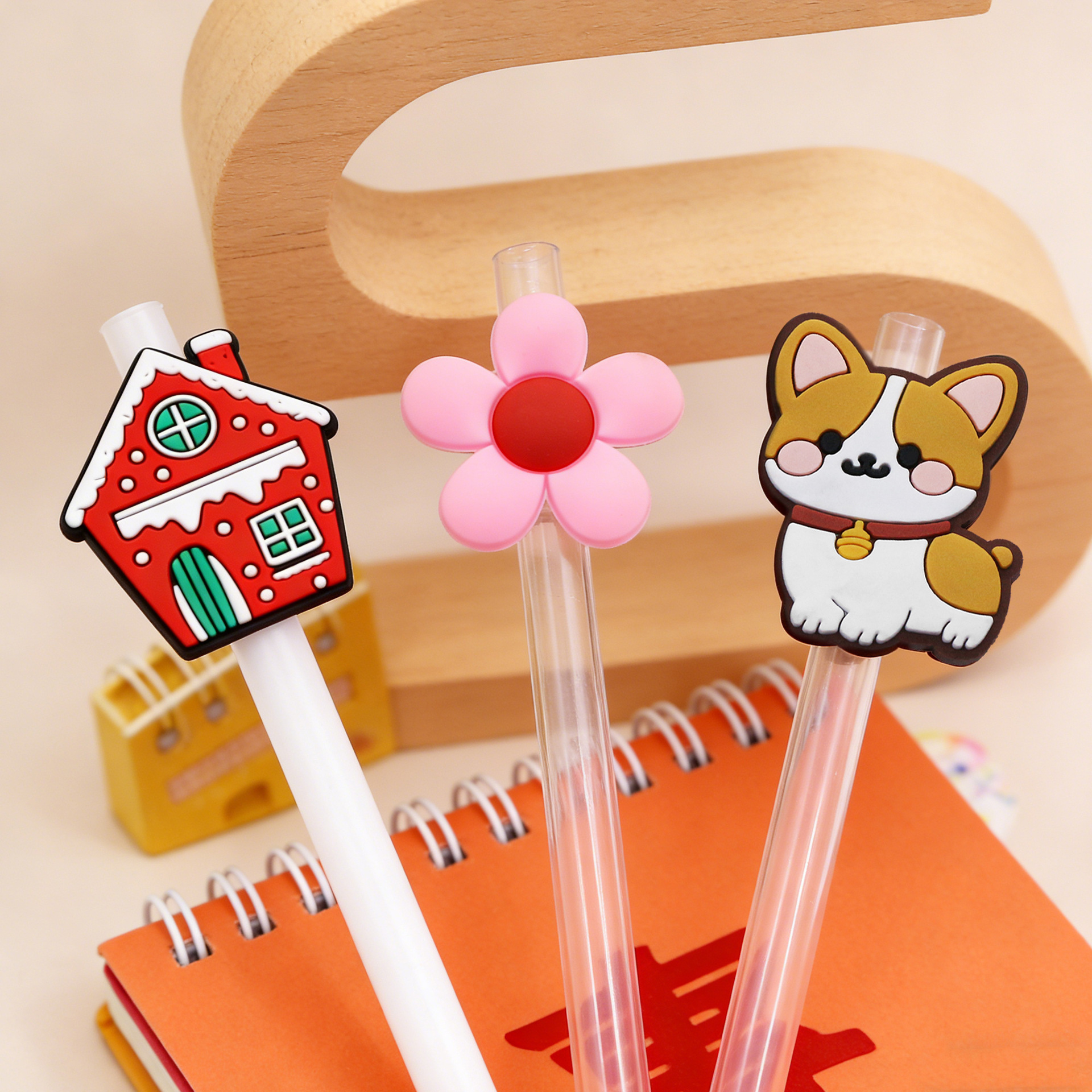 Nuevo creativo tapa de paja a prueba de polvo cubierta de paja plana bebida leche té universal de dibujos animados lindo tapa de polvo de silicona