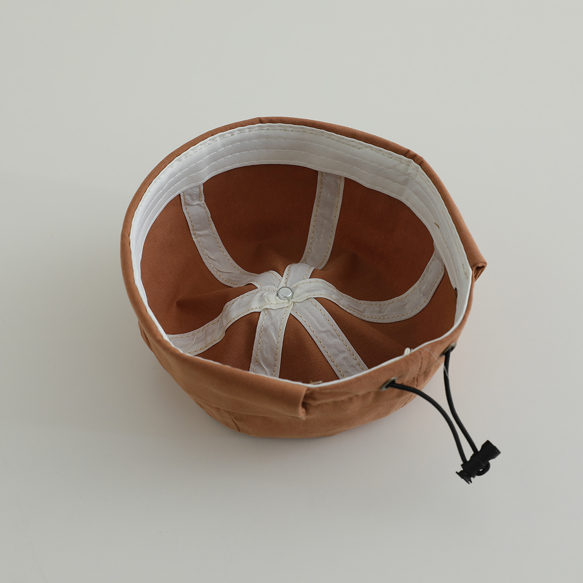 Primavera niños terratenientes sombreros hombres y mujeres letras de la marea sin bordes sombreros de piel de melón sombreros de calabaza sombreros de boina de personalidad