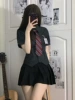 Hot girl short-sleeved shirt [Gray] pointed corner style at hem