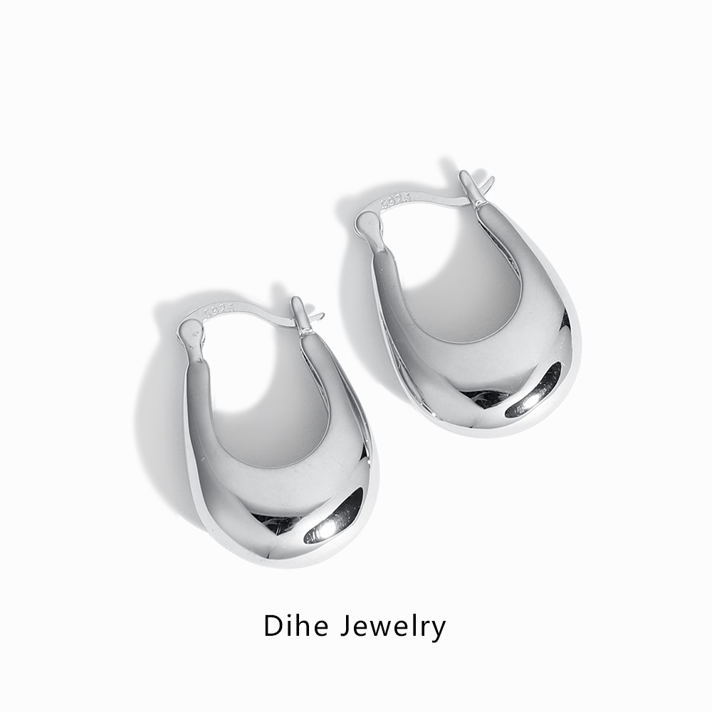 Brand geometric fashionable universal earrings