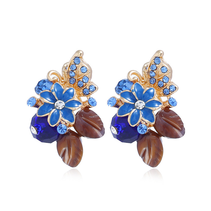 Wholesale Jewelry Shell Rose Crystal Stud Earrings Nihaojewelry display picture 4