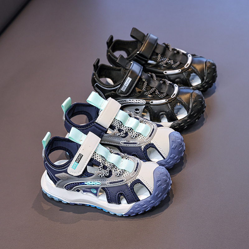 Sandalias de suela suave para niños 2026 verano nuevo estilo de moda para niños zapatos casuales para niños grandes zapatos antipatada