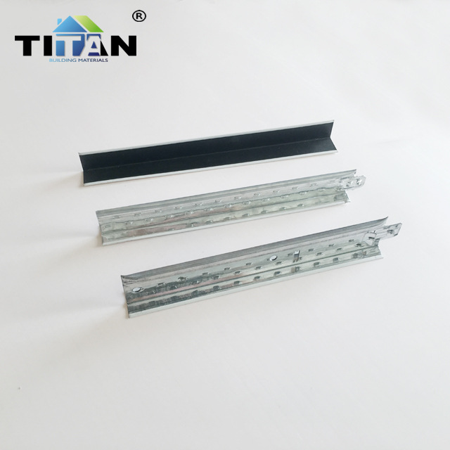 Accesorios de techo de exportación Piezas colgantes de quilla triangular Dragón principal Pintura dorada Conector de dragón secundario