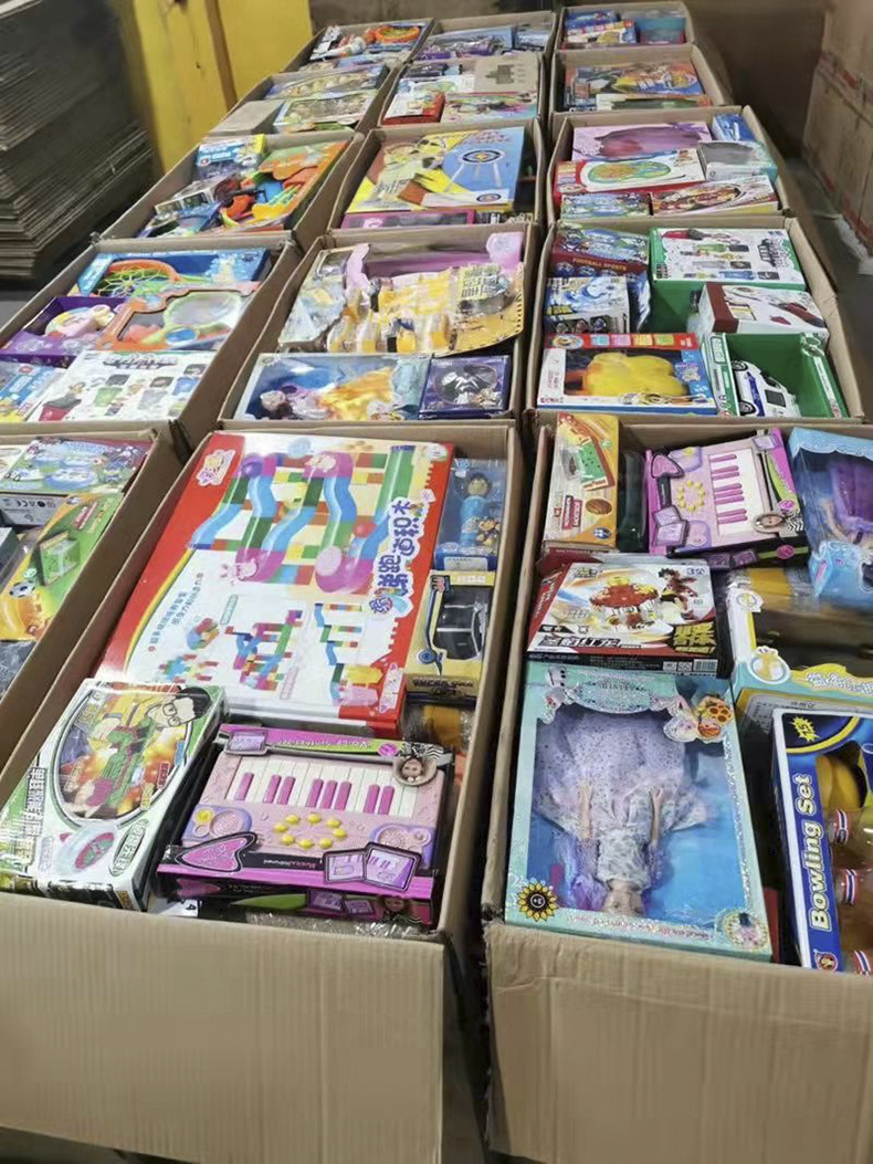 地摊盲盒玩具批发