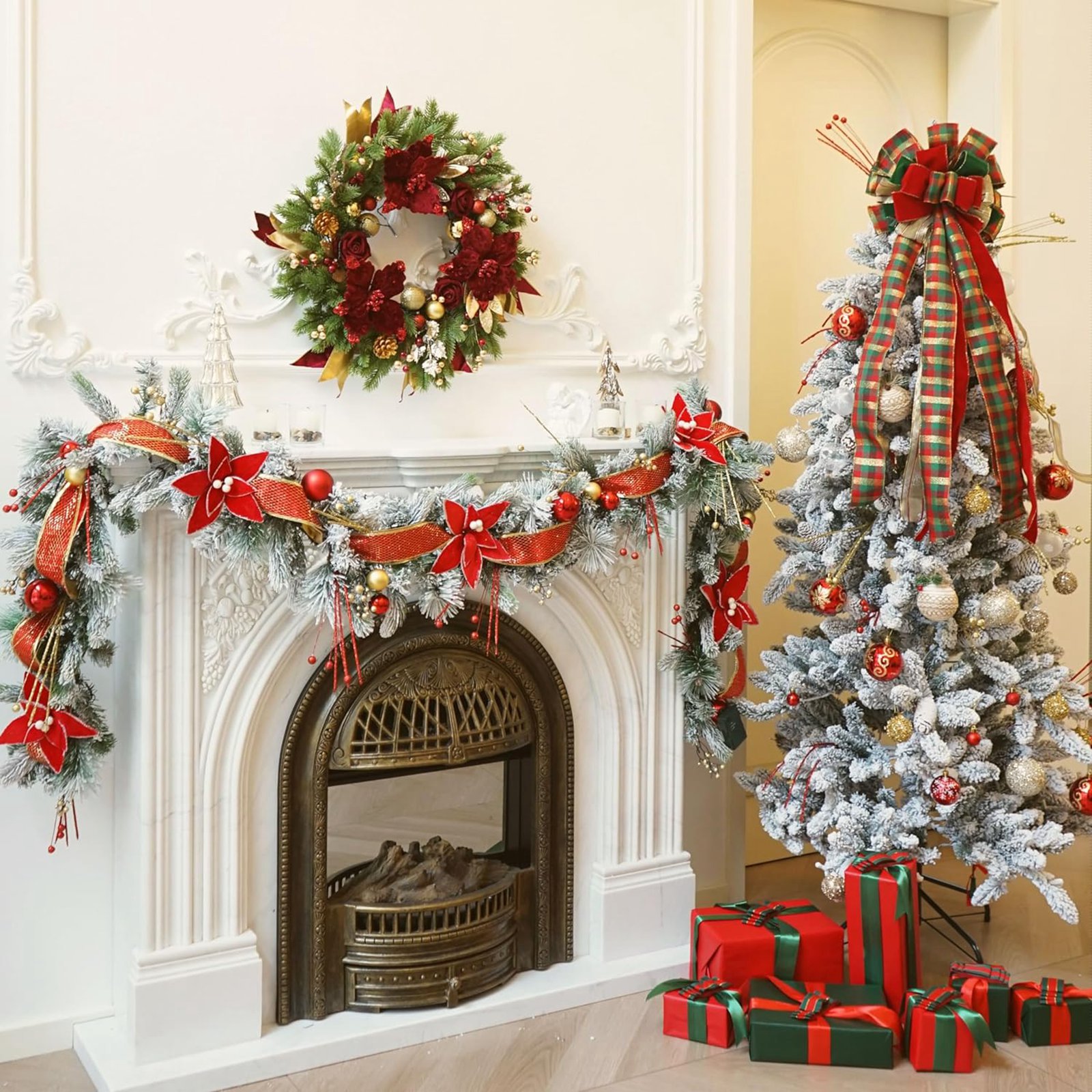 Corona roja de Amazon al por mayor Hong Kong Love Anillo de flor de Navidad transfronterizo Corona de fruta de pino Colgador de puerta Decoración de Navidad