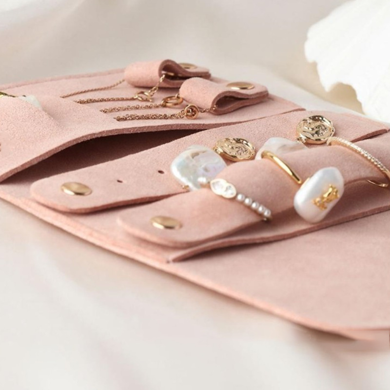 32g Weight Storage Bag Storage & Cleaning Rings, Bracelets, Earrings, Jewelry bag Classification 1 Piece Quantity Microfiber, Gold Material Bag, Solid Color Pattern Casual Style 1 Piece Microfiber Gold Casual Bag Solid Color Rings Bracelets Earrings 2