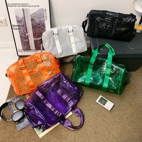 新款旅行包男大容量行李袋果冻透明单肩斜挎旅游包运动游泳健身包
