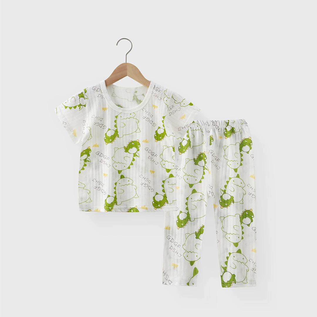 Детская домашняя одежда из чистого хлопка, летний комплект для мальчиков и девочек: пижама класса А с коротким рукавом, брюки до щиколотки, круглый вырез горловины.