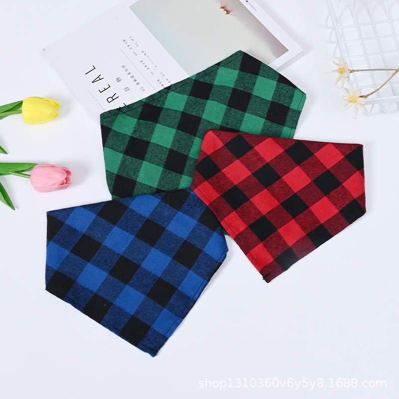 PET babero Plaid babero perro gato babero grande triángulo bufanda Halloween cumpleaños bufanda