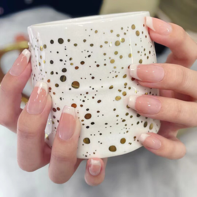 [Strawberry Milk Cover] Pure Hand-worn Armor French Nail Art Patch White Gradient Finished Wearable Fake Nail