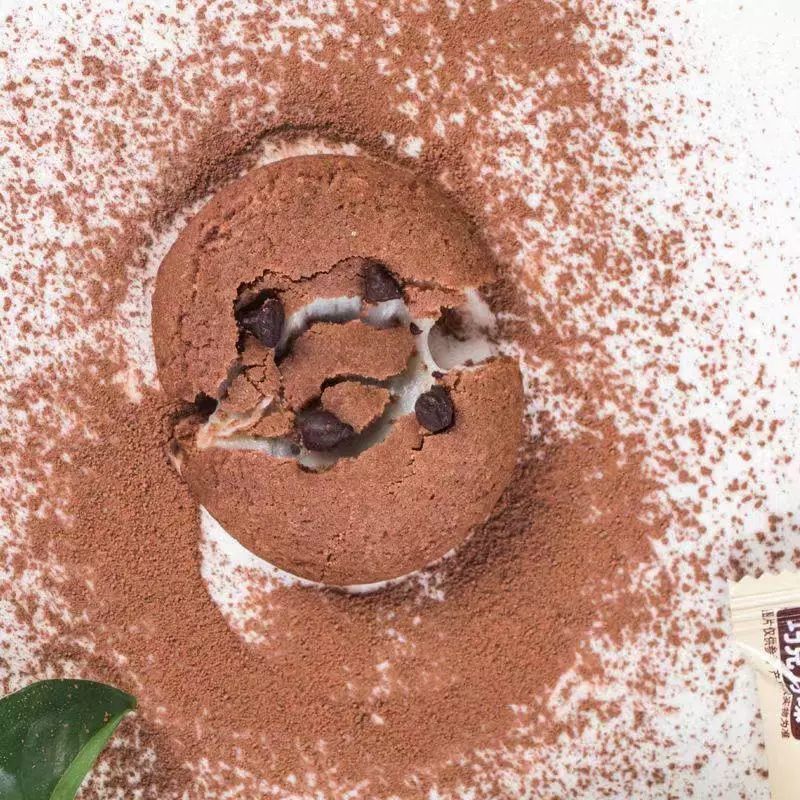 Подарочная коробка с пирожным Qiqi 100 г вкус матча ягод шоколад q бомбер Лаш сетевой красный взрывной продукт