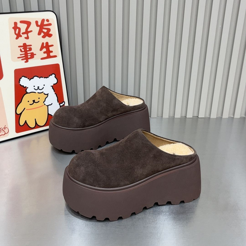 가을 2025 새로운 패션 빵 슬리퍼 캐주얼 바오터우 슬리퍼 소프트 가죽 두꺼운 단독 높이 증가 여성 신발 유행 싱글 릿 코튼