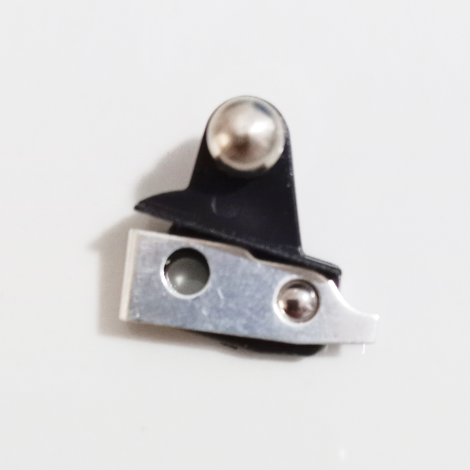 8504 실버 스위치