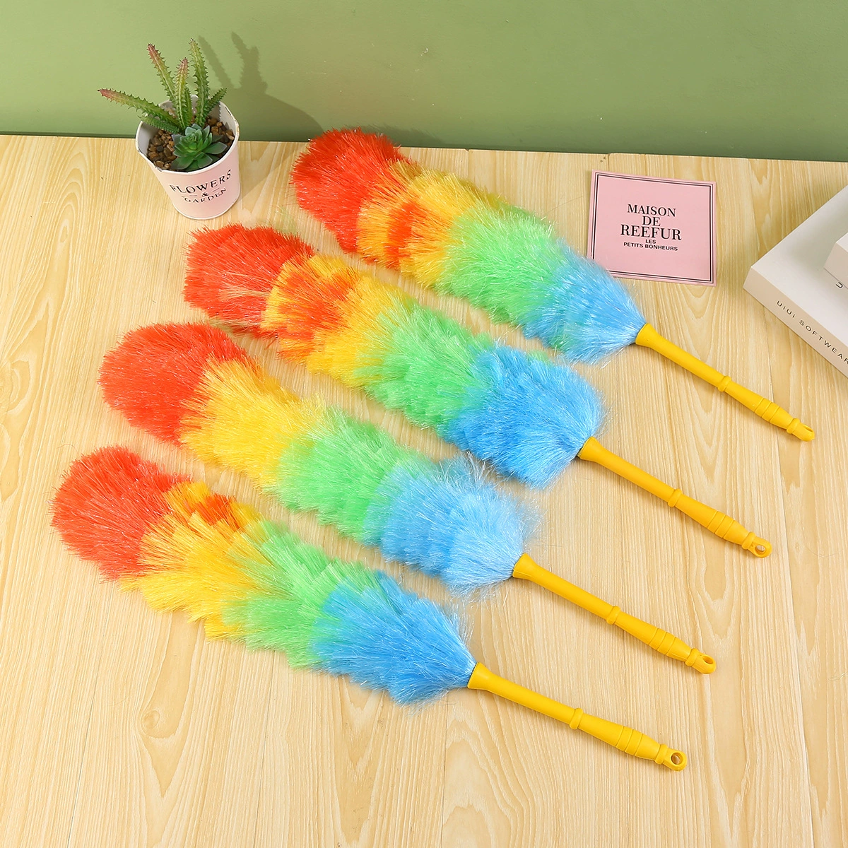 Оптовая продажа бытовых пластиковых перьев тряпка Duster инструменты для чистки автомобилей Feather Duster Антистатическая Уборка Пыли без ворса