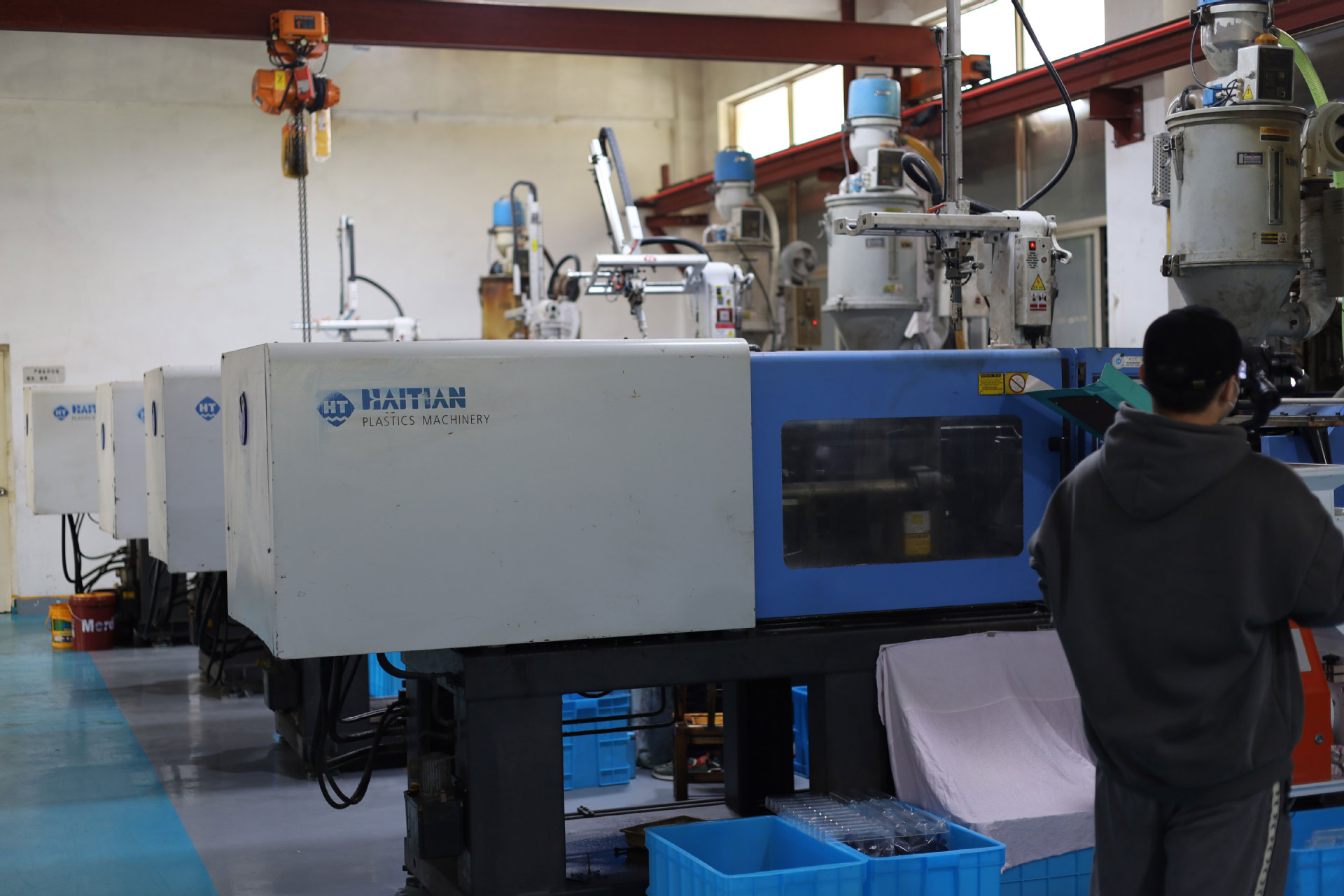 5 plastics machinery