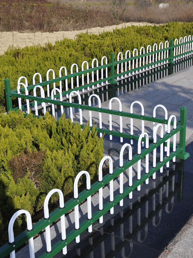 锌钢草坪花园围栏校园铁艺栅栏防锈花坛社区市政绿化护栏庭院篱笆