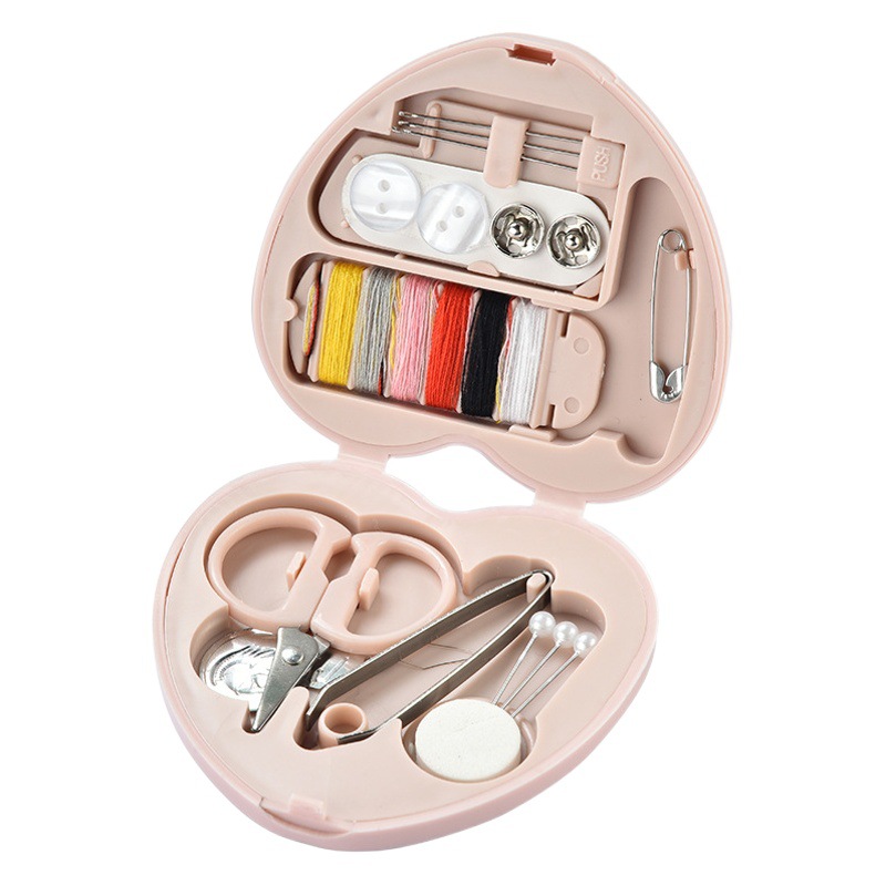 Creativo en forma de corazón portátil 8-pieza estudiante dormitorio hecho a mano multifunción costura mini aguja y cable caja de almacenamiento traje