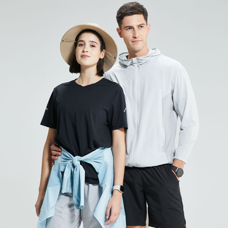 Camiseta de seda de hielo de color sólido de secado rápido Ropa de fitness de malla transpirable de verano para hombres Ropa de baloncesto Entrenamiento Ropa de secado rápido Deportes Manga corta