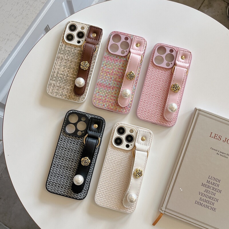 Double-Layer Pearl Wristband Woven Pattern Suitable for Apple 16 Mobile Phone Case 15Promax 13 Fine Hole Anti-Fall Case 11/12 Double-Layer Pearl Wristband Woven Pattern Suitable for Apple 16 Mobile Phone Case 15Promax 13 Fine Hole Anti-Fall Case 11/12