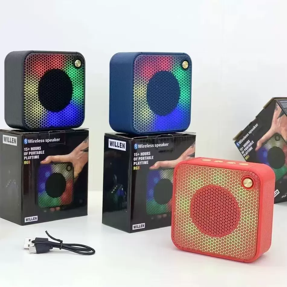 蓝牙音箱小四方七彩跑马灯便携式家用户外礼品音响