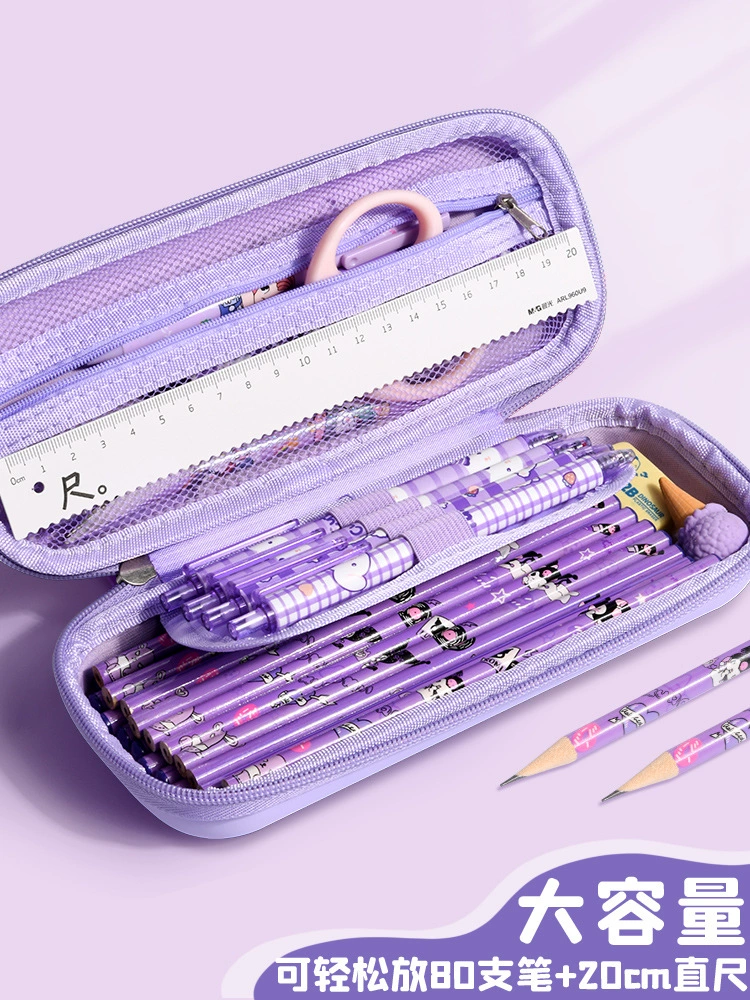 Three dimensional cartoon universal cute pencil case for the first grade for students, in 3d format