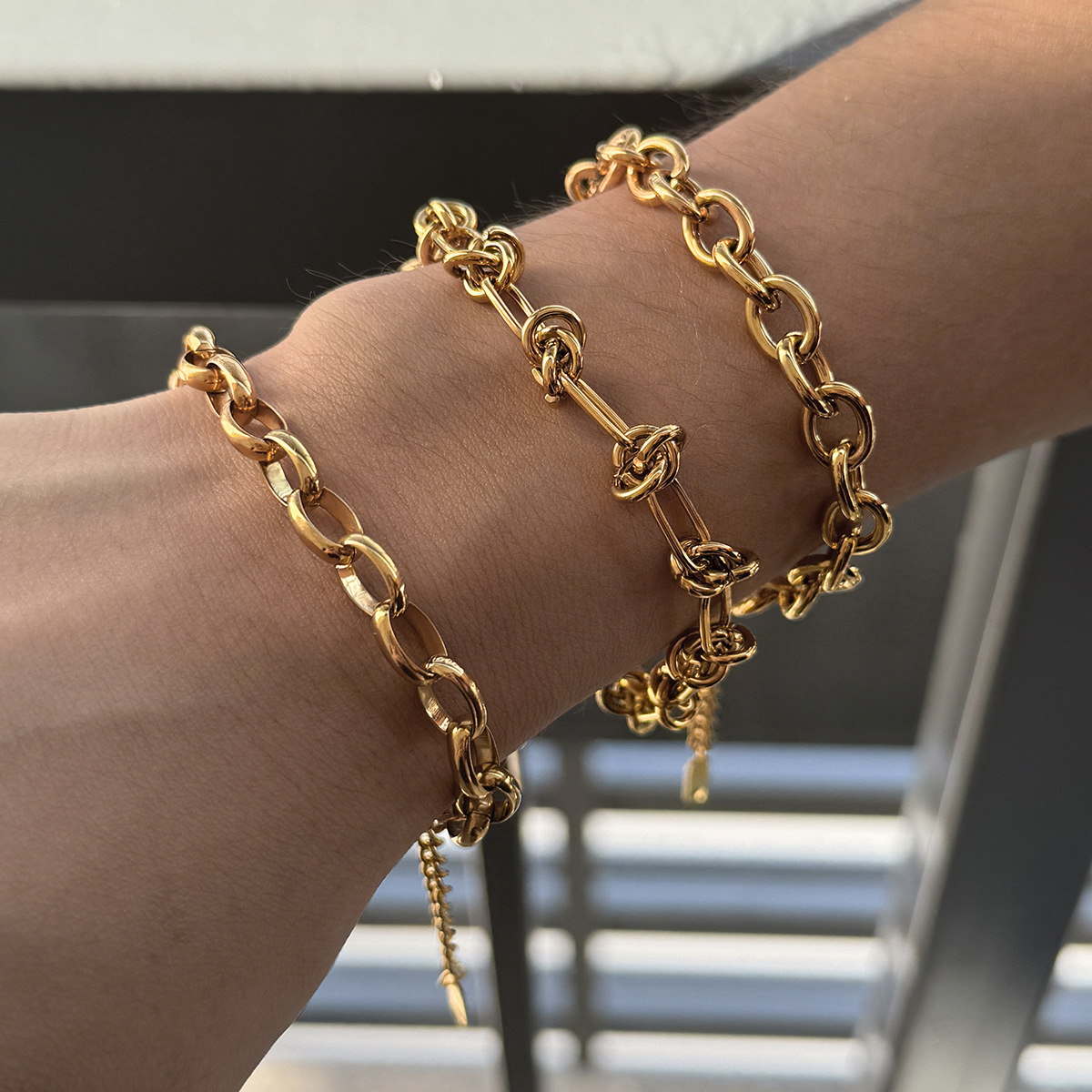 Wanxing Europa y los Estados Unidos una variedad de pulseras de acero inoxidable ligeras de lujo de alta calidad joyas de acero de titanio diseñadas para nichos de joyas transfronterizas