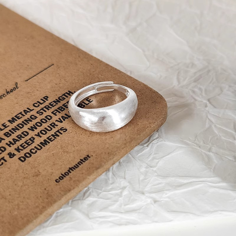 Matte demi-season adjustable ring