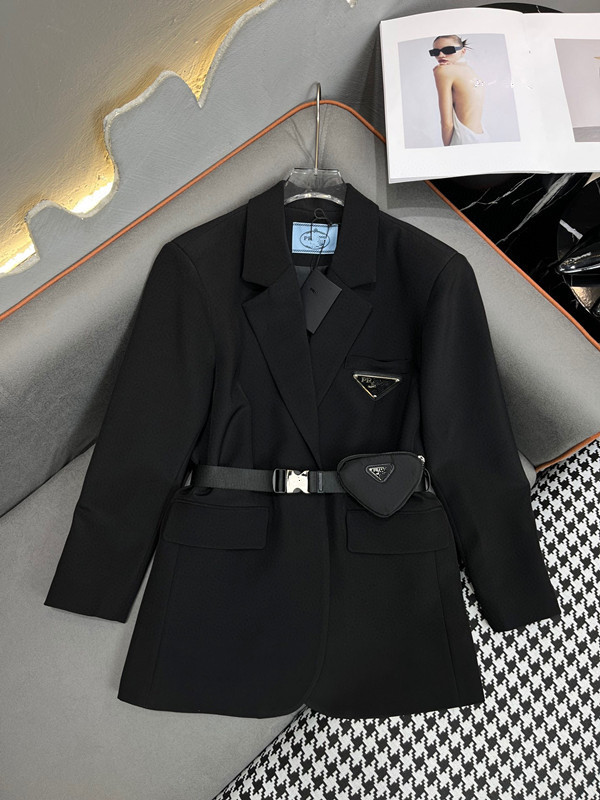 Early Spring New Nanyoupra Fashion Loose High-end Chest Triangle Logo Small Bag Belt Decorative Suit Jacket