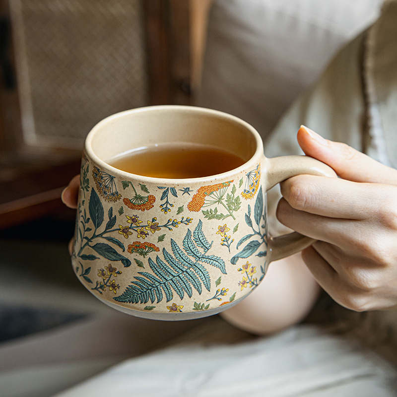 Temporada de flores limitada hermosa taza hecha a mano taza de café de cerámica de estilo antiguo regalo de novia exportación transfronteriza femenina