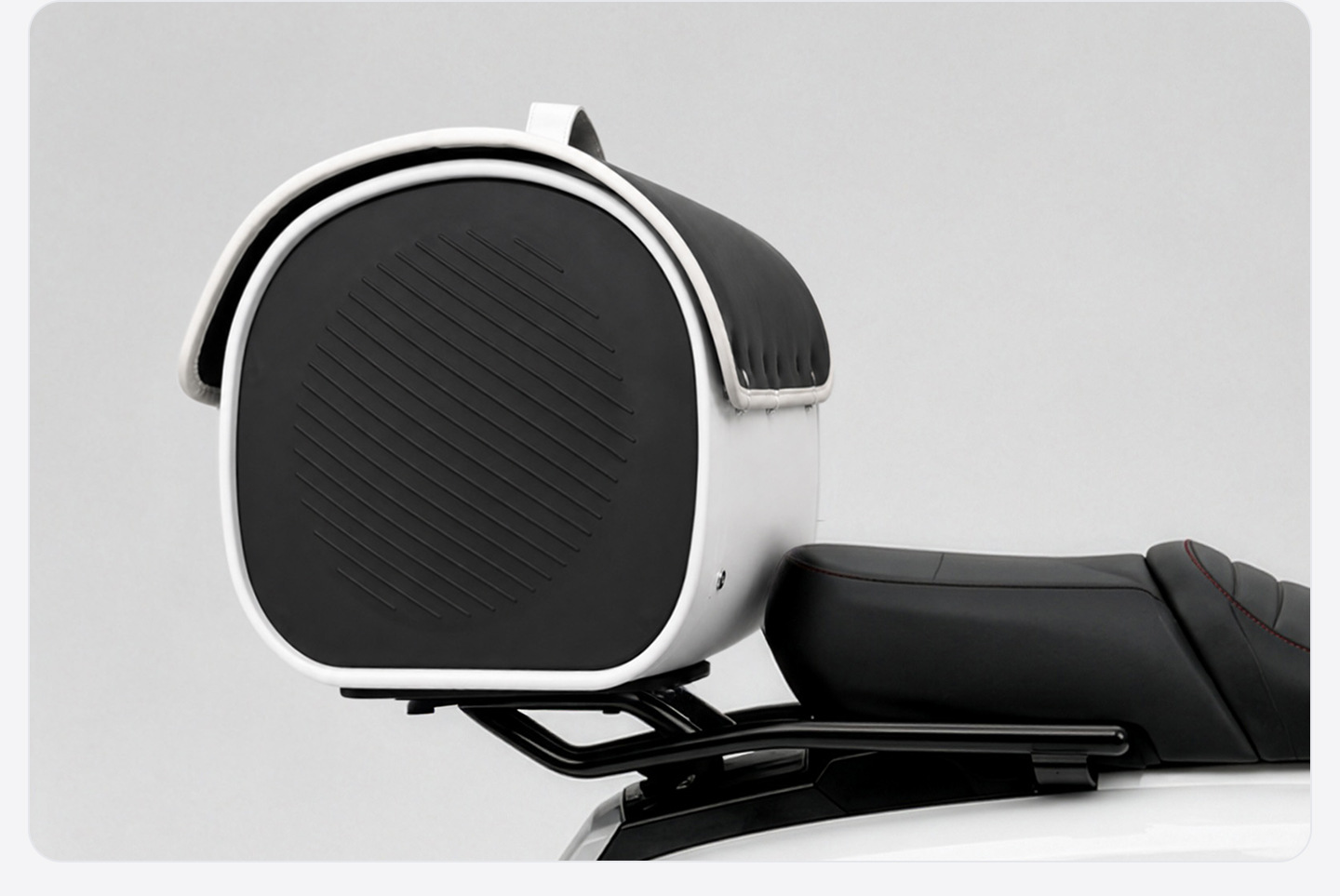 Motorcycle trunk, retro large-sized luggage suitable for Niu Nine electric scooter, universal tail bag