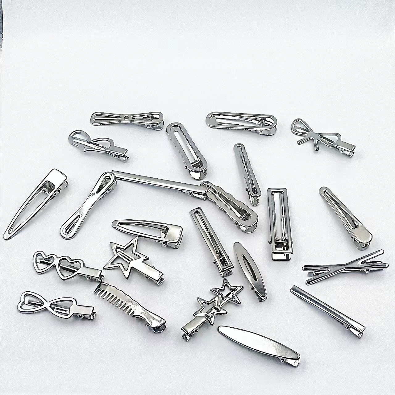 Minimalist high-value girl hair clips and accessories, dopamine-inducing Y2K metal hair clips, duckbill clips, student headwear