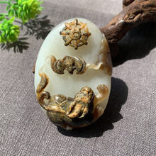 新品推荐天然和田玉俄籽料带皮俏色巧雕貔貅把件挂件男女精美玉坠