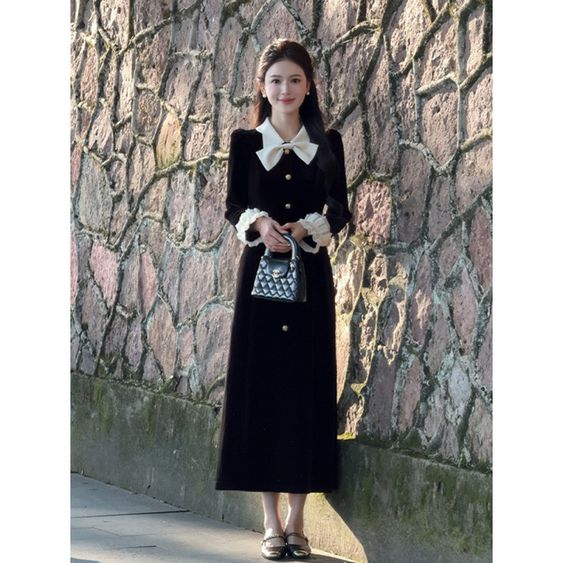 法式赫本风气质千金感丝绒连衣裙女装春季新款时尚高级钉珠长裙子|undefined