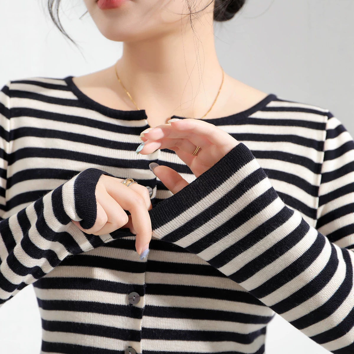 加工定制羊毛腈纶羊毛衫开衫休闲上衣秋冬季女内搭外穿长袖打底衫