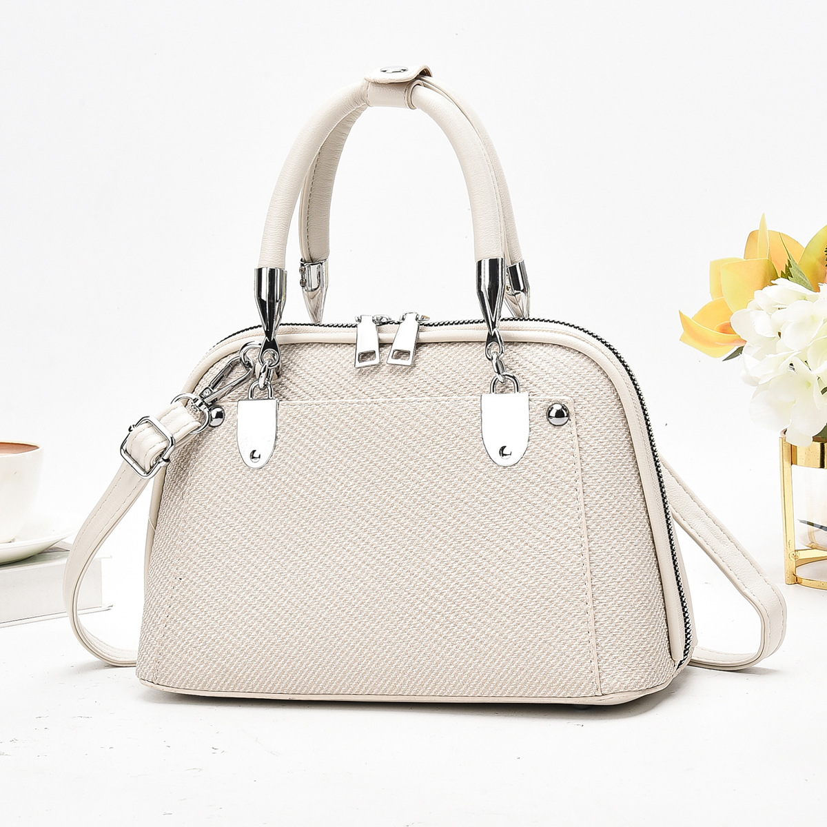 Bolso de lujo ligero para mujer 2025 nuevo bolso de hombro para viajero de gran capacidad bolso de mano