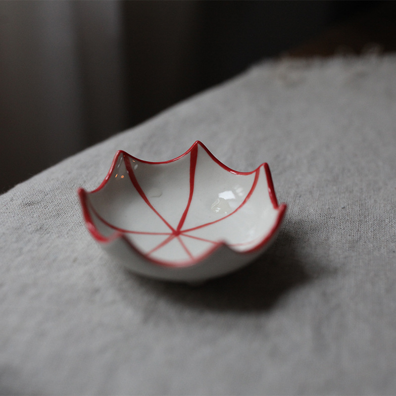 Red umbrella shape diameter 7 height 2.5CM