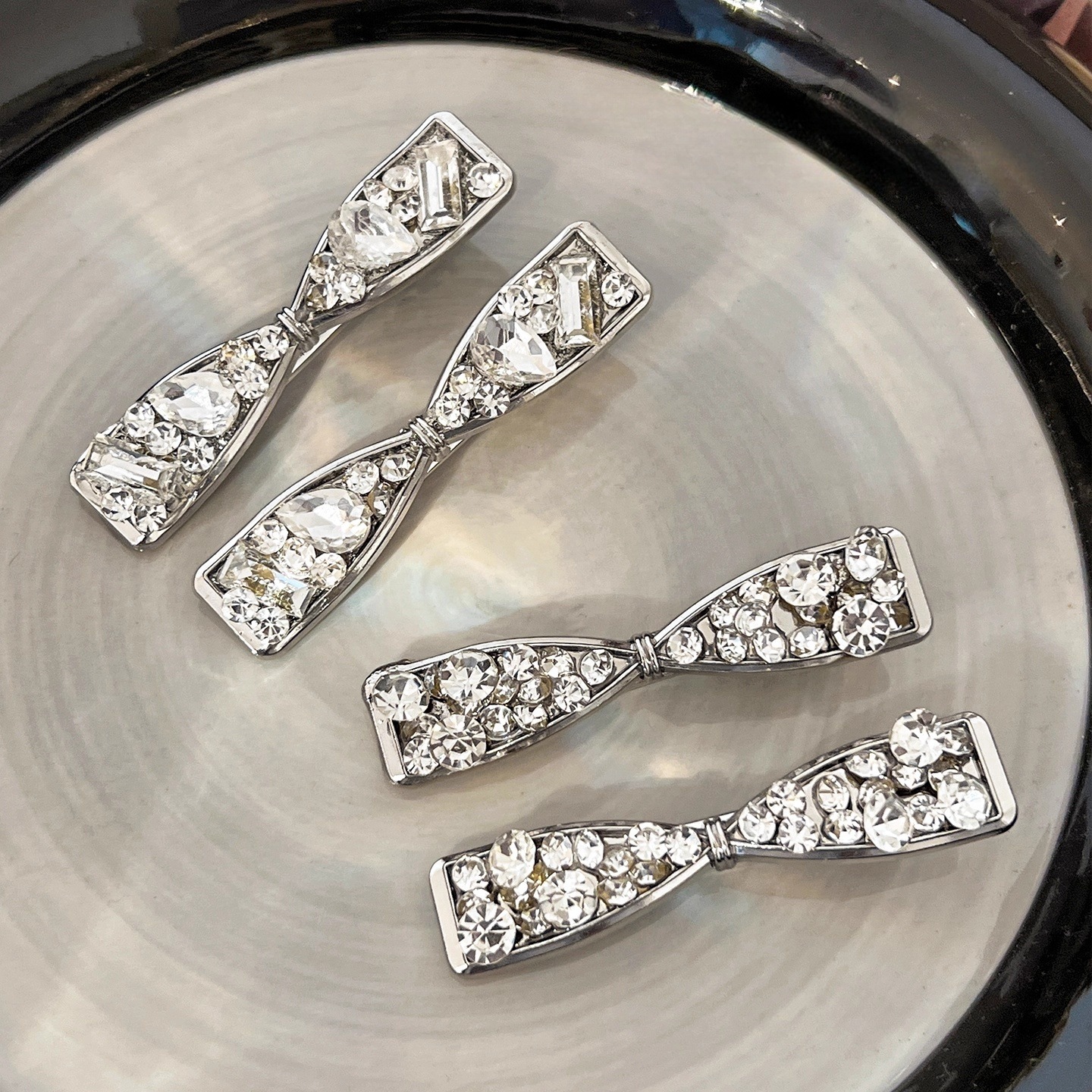 Glittrig strass hårklämma för sidolugg för kvinnor_voghion.com