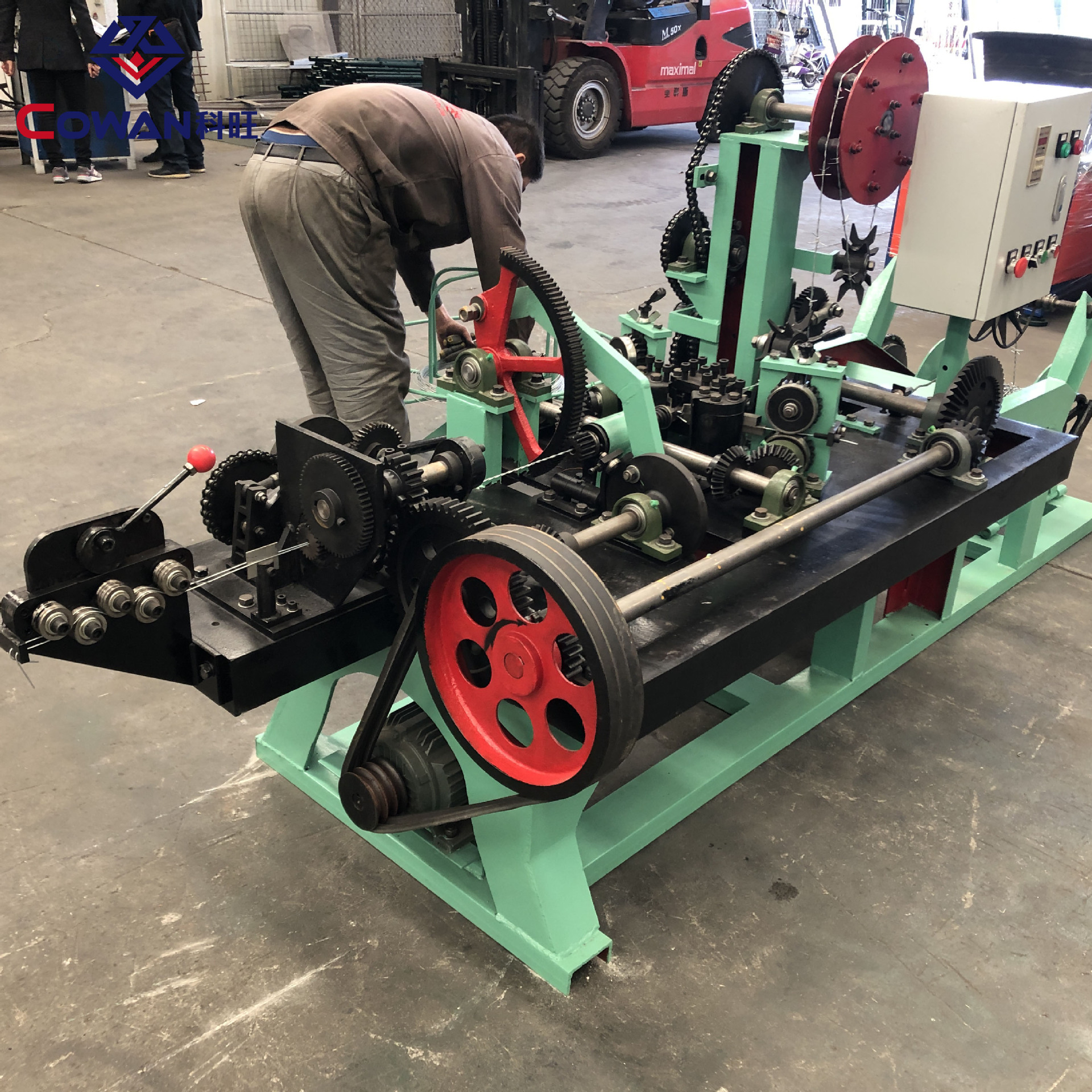 Máquina de alambre de púas totalmente automática, máquina de alambre de púas, equipo de alambre de púas para protección de jardines, fábrica de origen, máquina de fabricación de malla de alambre de púas de hierro