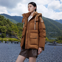 休闲连帽短款羽绒服女绣花撞色帽绳扣设计25冬季新款羽绒外套现货