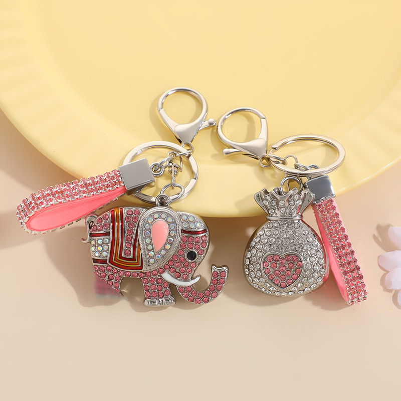 Money bag car key chain lucky bag bag pendant key chain elephant key chain pendant wholesale Money bag car key chain lucky bag bag pendant key chain elephant key chain pendant wholesale