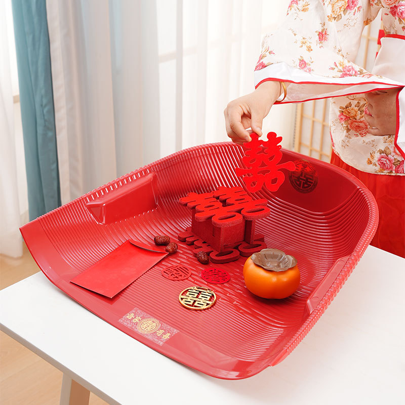 Wedding Supplies Red Dustpan Red Wooden Brush Bed Brush Sweep Bed Sweep Car Plastic Thickened Wedding Chinese Festive Use