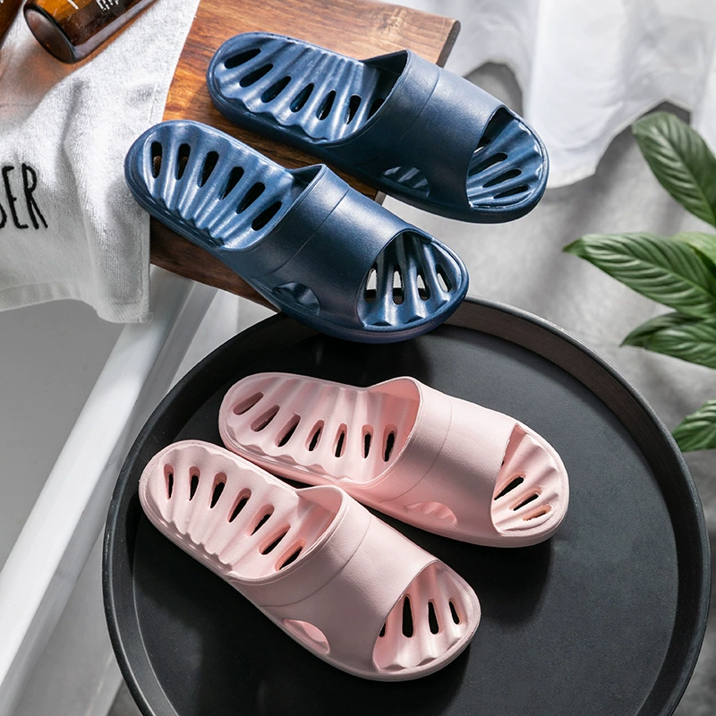 Тапочки в ванной комнате для мужчин и женщин летом в помещении с толстой подошной парой