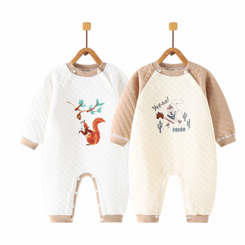 Baby jumpsuit, pure cotton long-sleeved pajamas, newborn clothes, autumn and winter baby clothes, newborn baby boy's sleeping clothes
