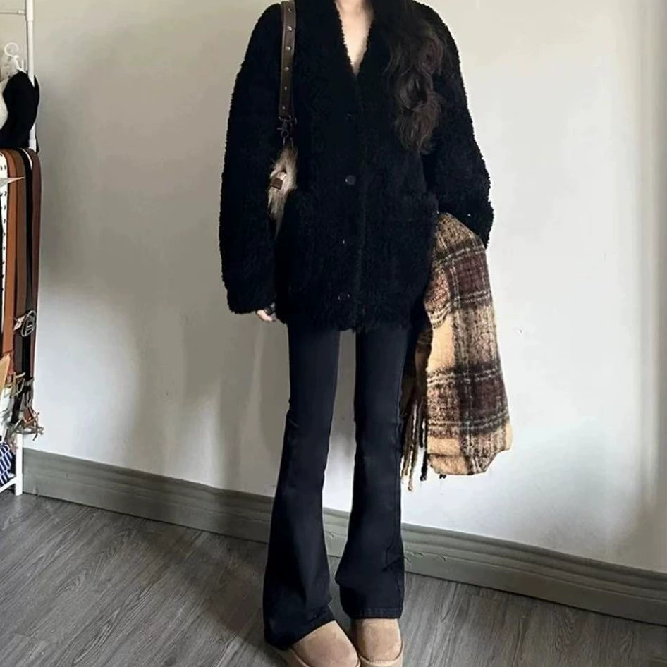 Изогнутый коридор, дикий модный повседневный дизайн, тонкие ноги, длинные джинсы