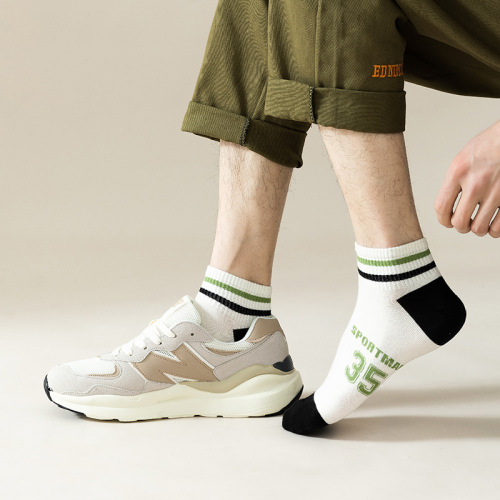 Combed cotton socks summer men's socks men's striped sports basketball socks boat socks non-falling men's socks wholesale