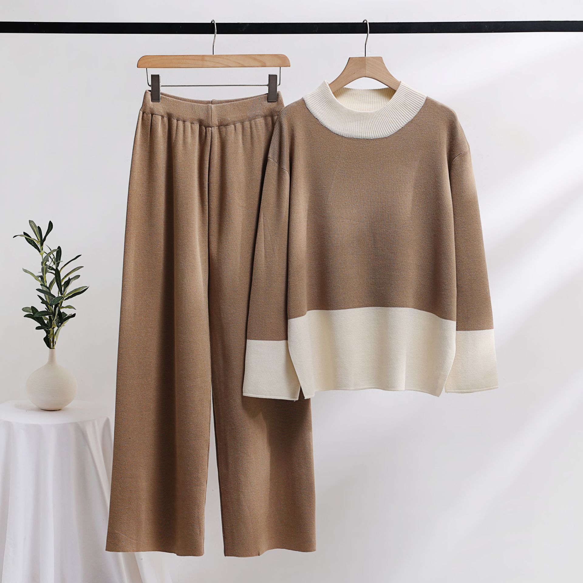 Warm Function Loose Fit Type Daily Women's Casual Color Block Polyester Pant Co-ord Set Pants Sets